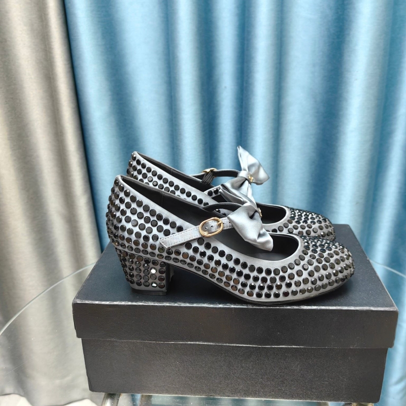 Ch*el high heels